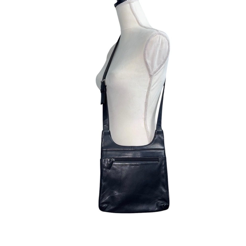 Nine West Black Crossbody Bag with Sleek Design - Picture 7 of 12